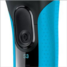 Braun Series 3 3040 Wet and Dry Shaver Ergonomic grip