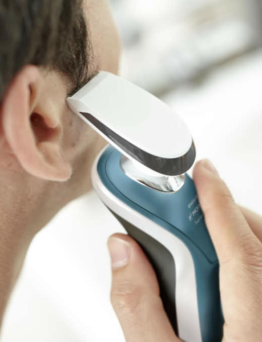Philips Norelco 7300 Best Electric Shaver [Reviews, Deals, Top List] 2023